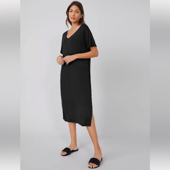 SHEIN Dresses & Skirts - Midi Length T-Shirt Dress